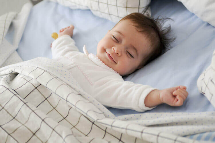 Slaapschema baby: welk slaapritme heeft je baby nodig?